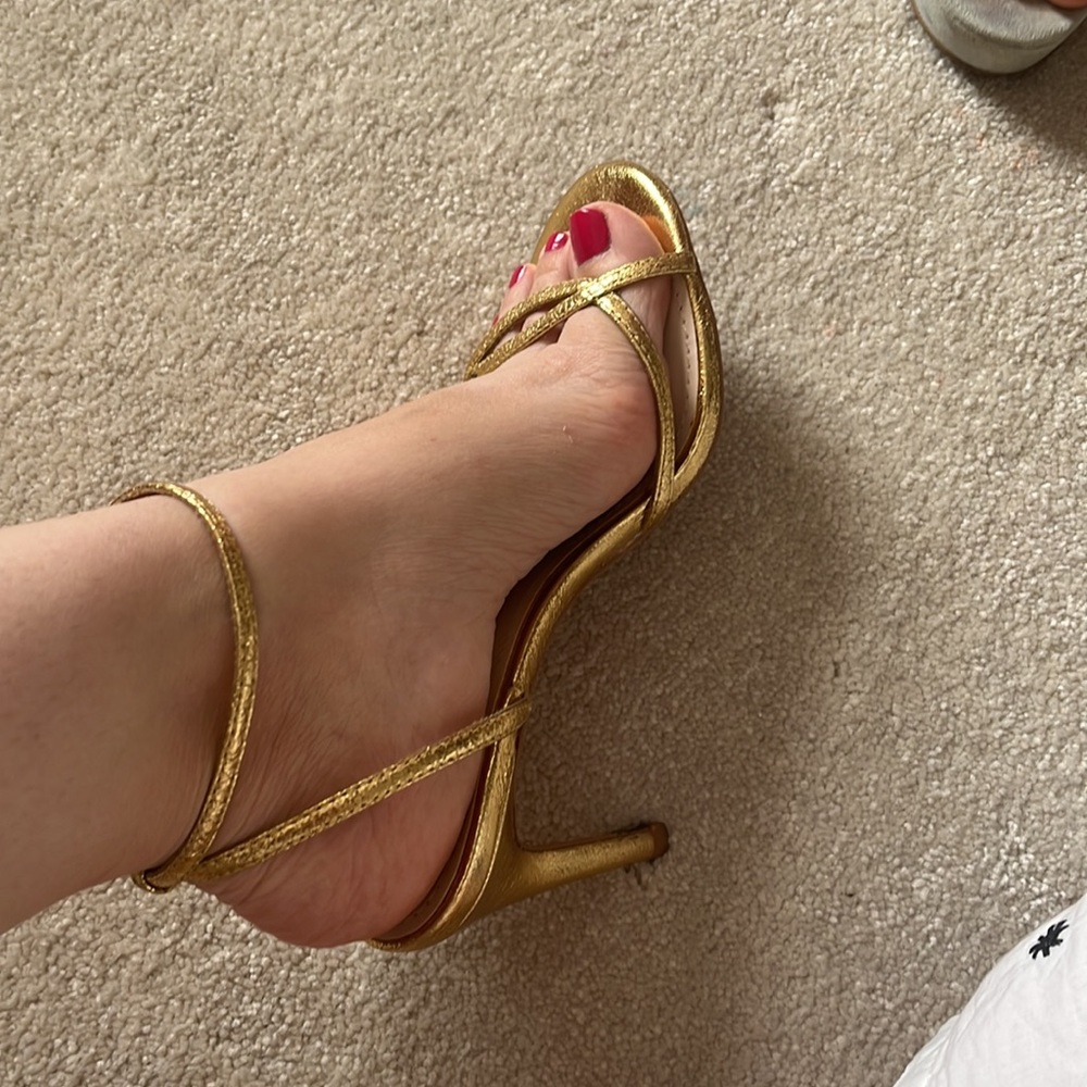 Gold strappy Zara sandals - Picture 7 of 8